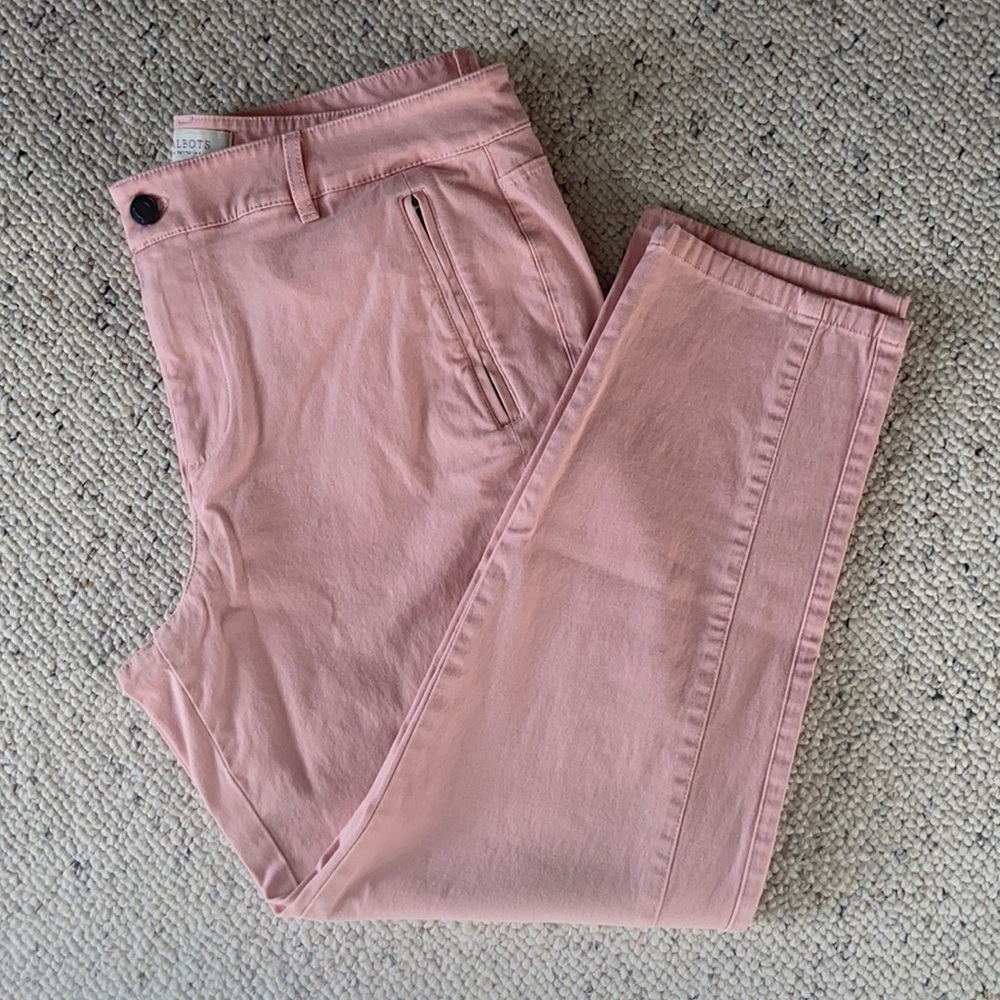 NWOT Talbots light pink capris